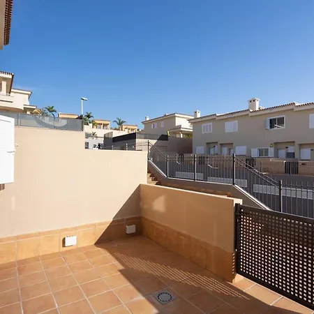 Royal By Eden Feriehus Puerto de Santiago (Tenerife)